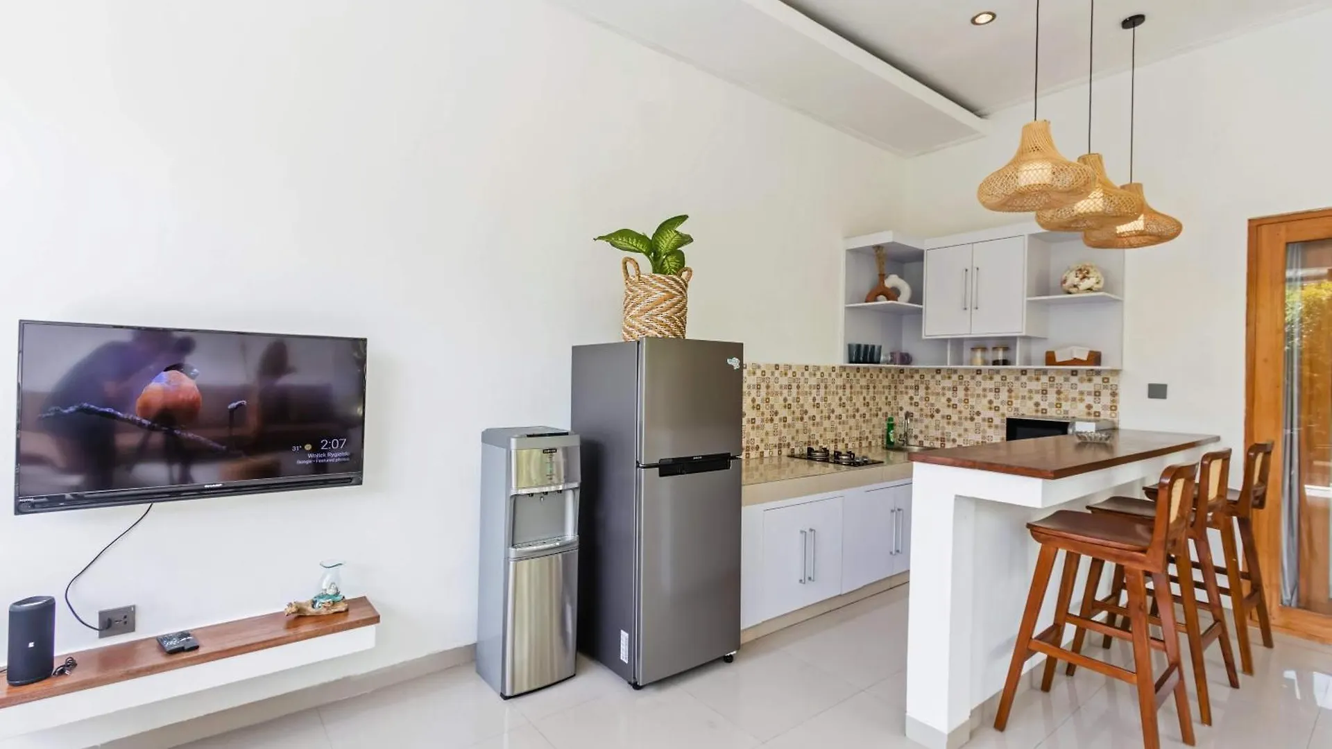 Adorable 1Br Villas In The Herat Of Seminyak Indonesia