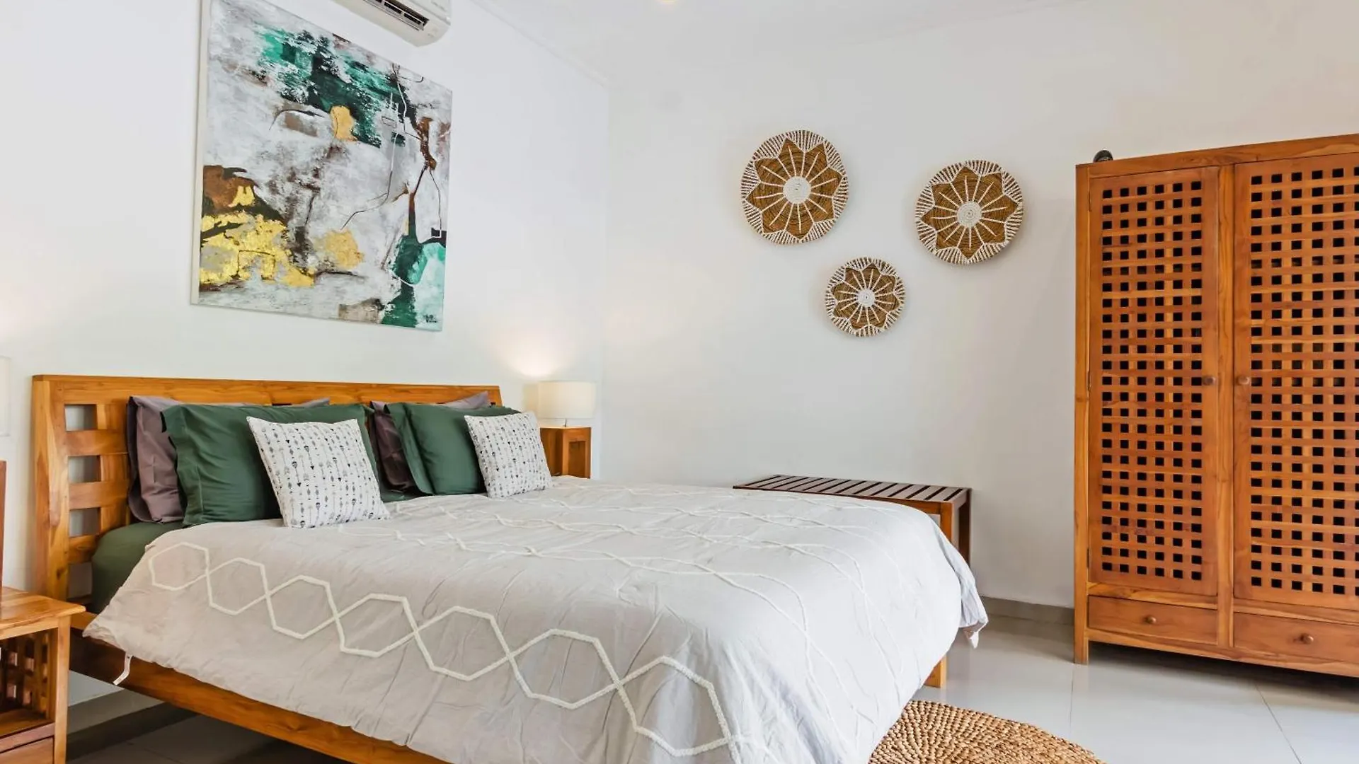 Adorable 1Br Villas In The Heart Of Seminyak Indonesia