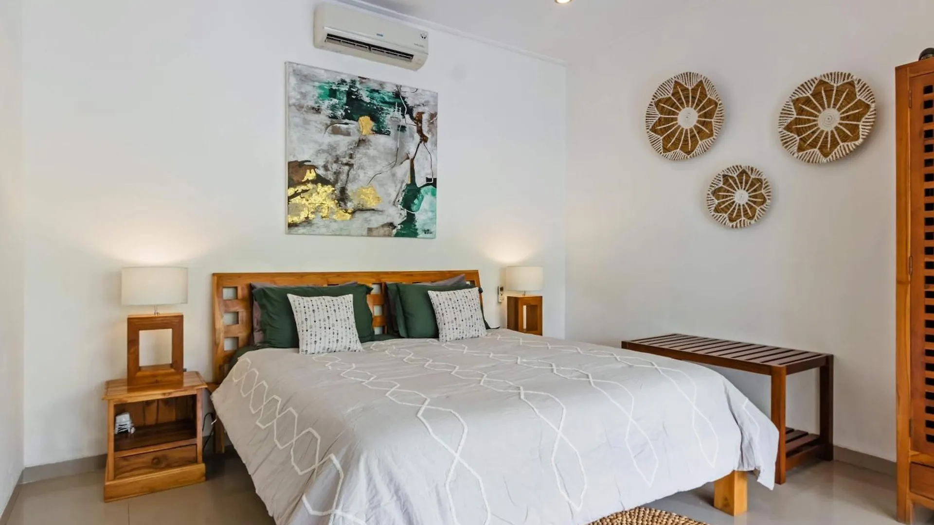 Adorable 1Br Villas In The Heart Of Seminyak Indonesia
